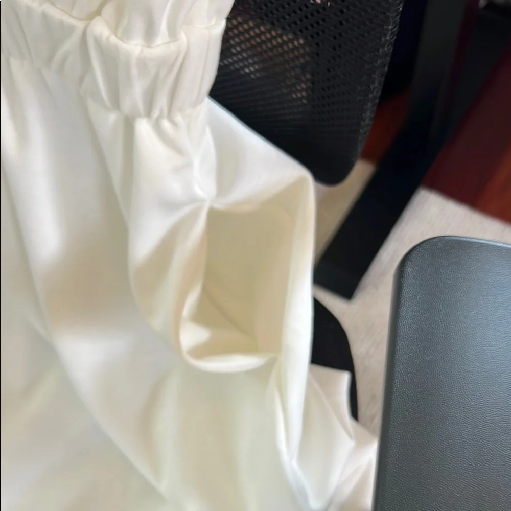 Casual White Dress - Picture 4 of 5